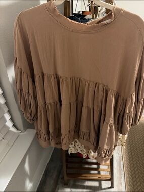 Newbury Kustom Taupe Tiered Puff Sleeve Tunic
